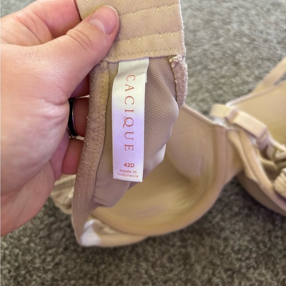 Cacique Cream Women's Bra - Picture 3 of 4